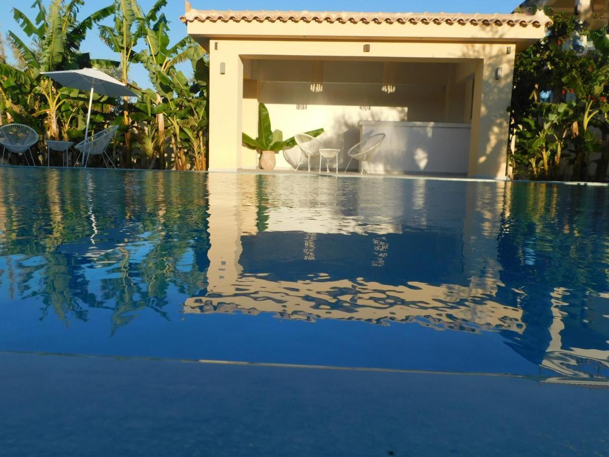 Orea Superior Rooms Kypseli Exterior foto
